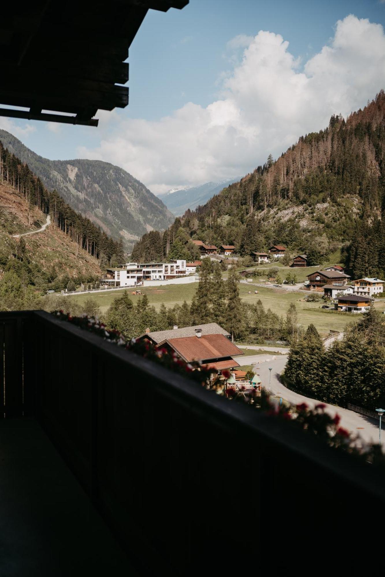 Gasthof Pension Kohlplatzl Hopfgarten in Defereggen Bagian luar foto