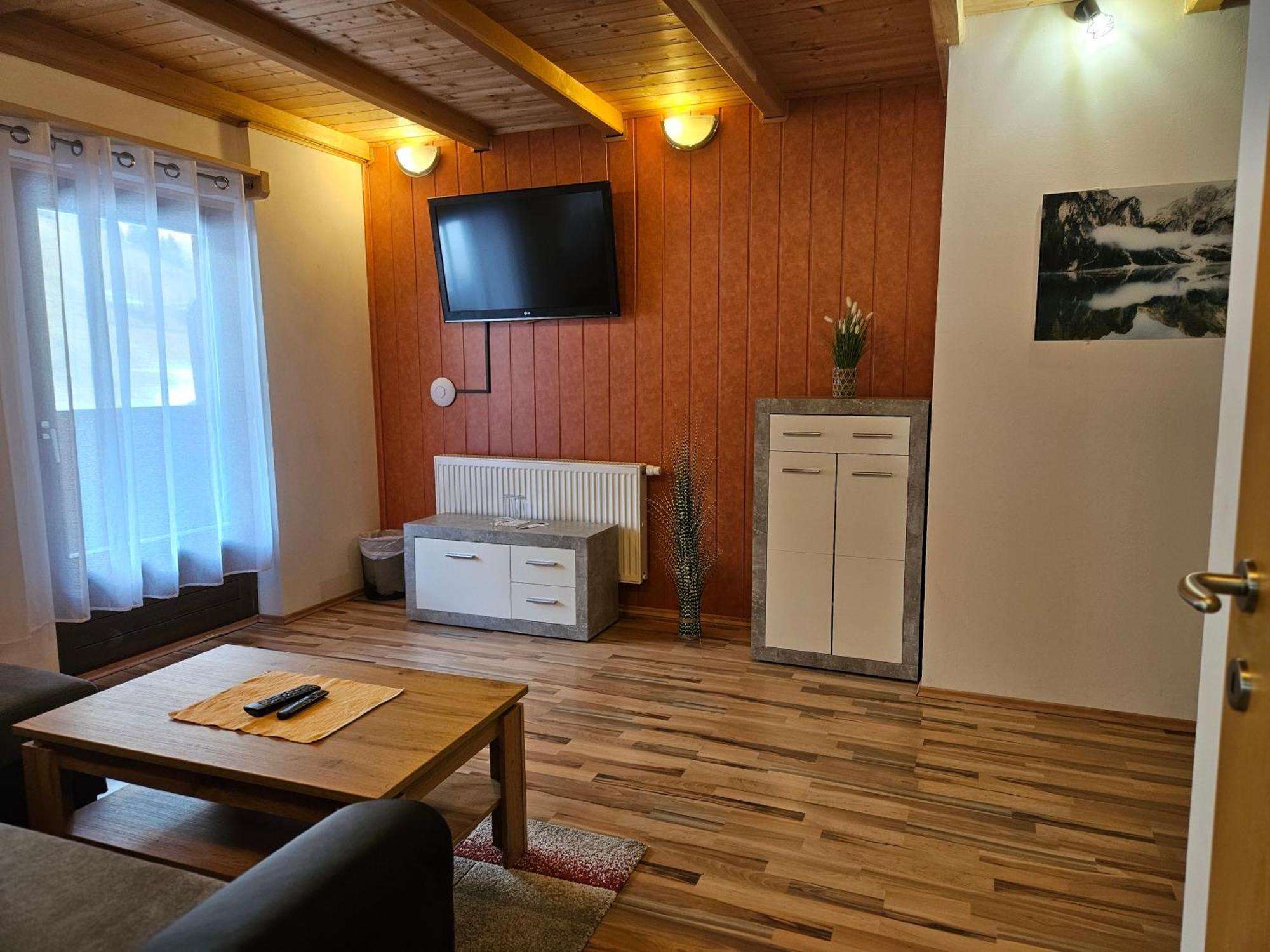 Gasthof Pension Kohlplatzl Hopfgarten in Defereggen Bagian luar foto